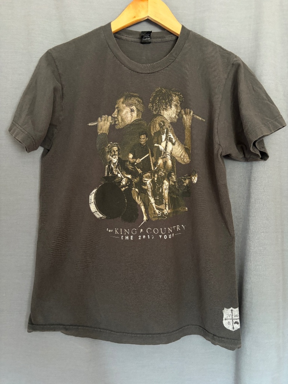 For KING & COUNTRY 2017 Tour Concert T-Shirt Men's Medium Dark Gray